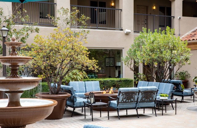 Ayres Hotel & Spa Mission Viejo – Lake Forest