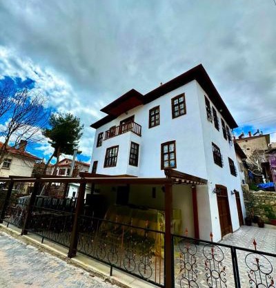 Ayten Hanım Konağı