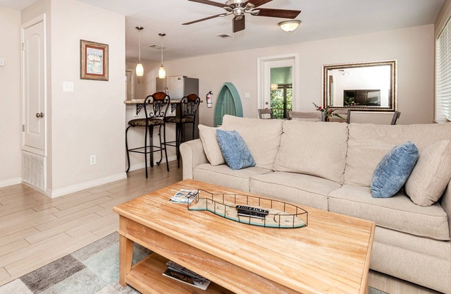 Azalea Cottage - Ocean Springs perfekte Lage! 3 Blocks zum Strand und der Innenstadt !!!