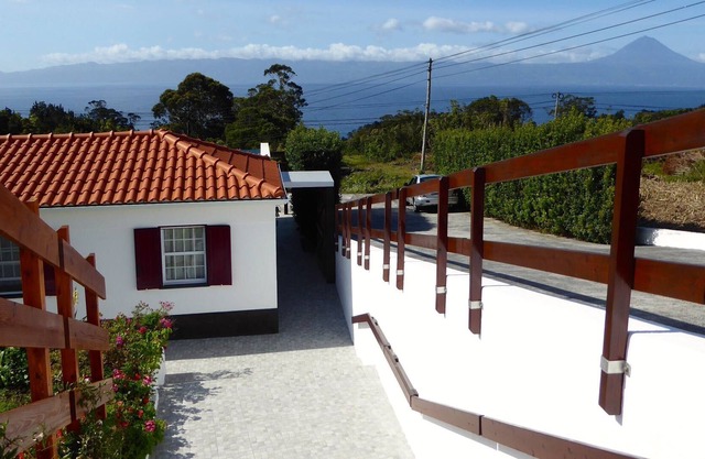 Azorean Cottage - St. George Island