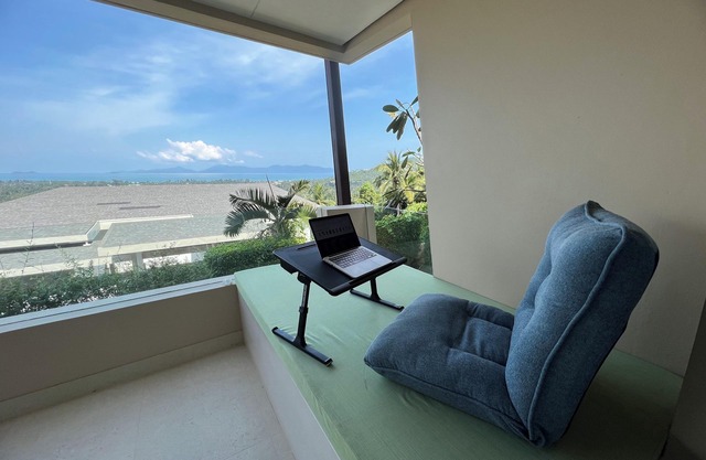 Azur Samui 2 bedroom 2 bathroom Condo shared pool gym private infra-red sauna