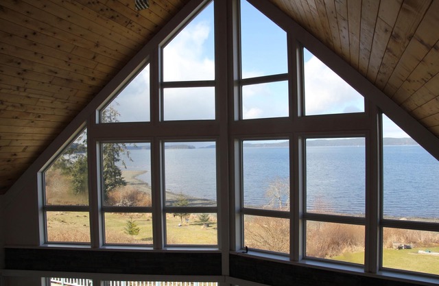 Azurblaues Strandhaus ~ * ~ Telegraph Cove B. C.