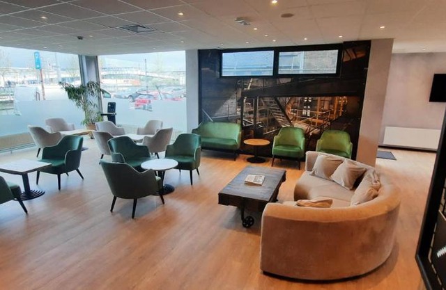 B&B HOTEL Mons Gare