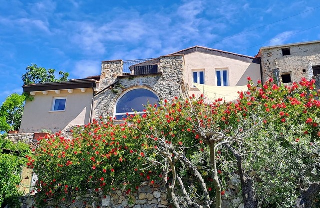 b&b L'antica macina 5" from the beaches of Bergeggi and Spotorno Pets allowed.