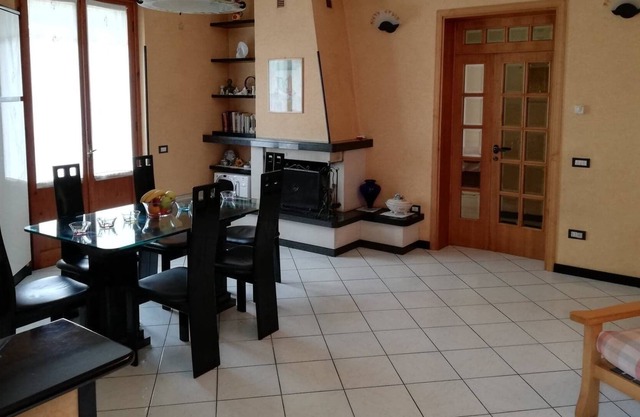 B & B mit Schlafzimmer mit Doppelbett und Bad in Campello sul Clitunno