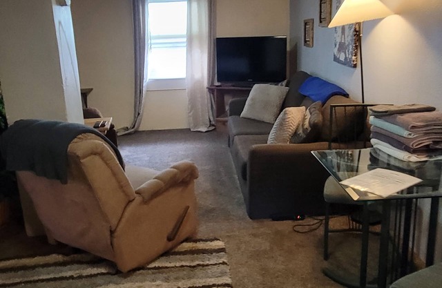 B's Cozy house