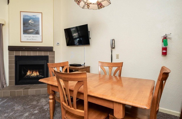 (B208) Loft Condominiums
