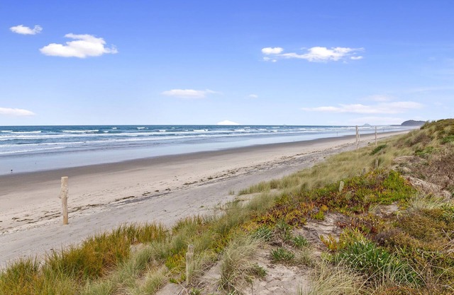 Bach 22 - Waihi Beach Holiday Home, WAIHI BEACH