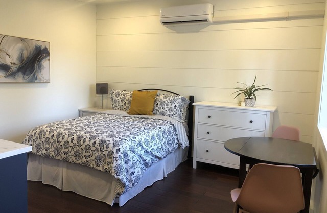 Bachelor Suite Bed & Breakfast in Northern Muskoka