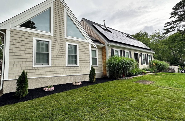 Back yard oasis, In-ground Pool, 3 miles from South Cape Beach, Mashpee Commons