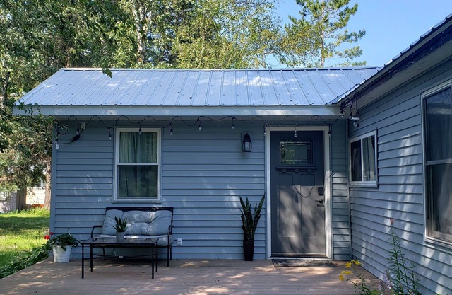 Bad Rabbit Resort near Lake of the Woods **No Cleaning Fee**
