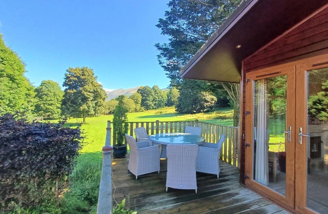Badgers Rest - a holiday lodge that sleeps 6 guests in 3 bedrooms
