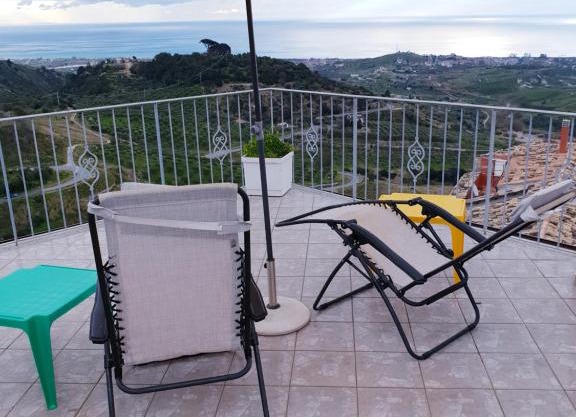 Badolato Panoramic House