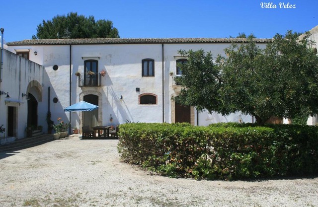 Baglio "Villa Velez"