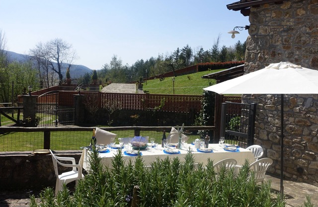 Lucca - Toskana - Charmantes 17. Jahrhundert Toskanisches Haus mit Blick auf die Berge - WIFI - Pool