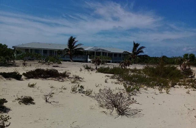 Bahamas Fishing Lodge Hotel Acklins Island