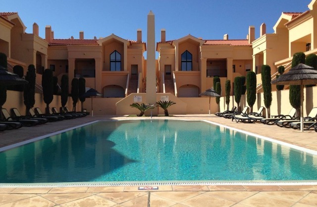 BAIA DA LUZ - WOHNUNG T2 + TERRACE GRANDE