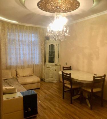 Baku Khalqlar Metro Apartment