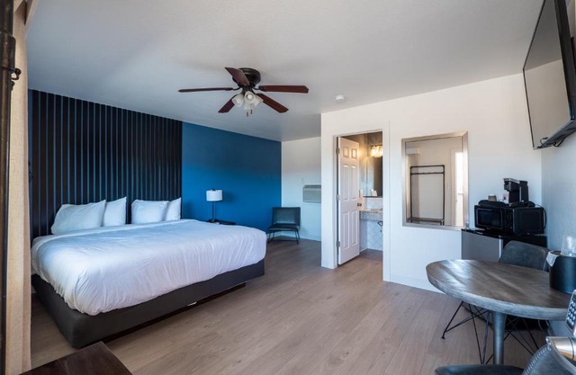 Balanced Rock Inn