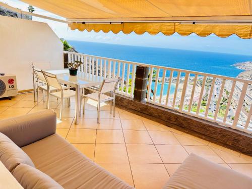 BALCON de AMADORES con vista al océano