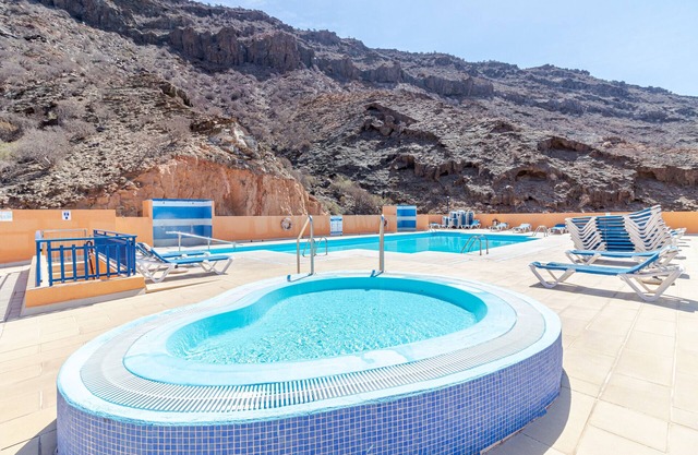Flatguest Balcon de Taurito + A/C + Terrace + FastWifi