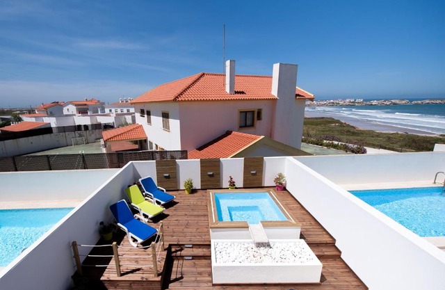 Baleal Beach Holiday Villa