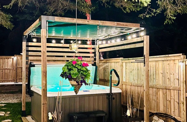 Balkans RV & Hot Tub Backyard Retreat