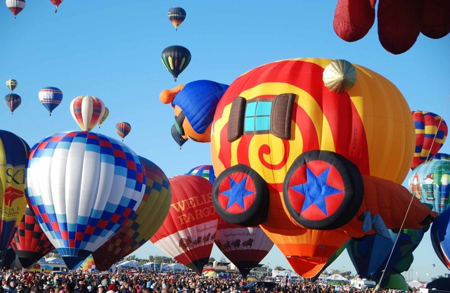 Balloon Fiesta Oasis, Comfortable North Valley home.