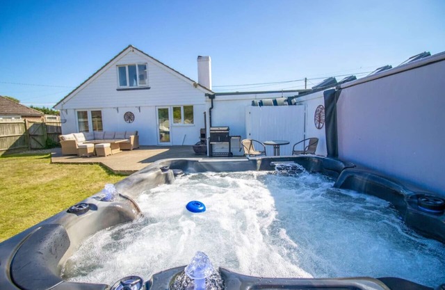 Bancroft – Hot Tub - Camber Sands