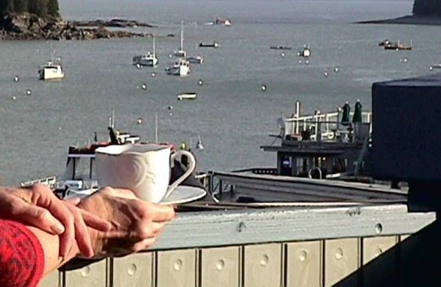 Bar Harbor Downtown Suite verfügt über überdachte Terrasse mit Blick aufs Wasser