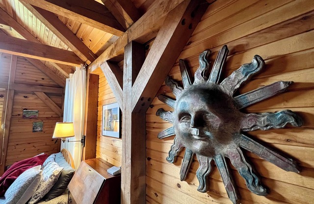 Bar Harbor Hideaway in quaint Bar Harbor. Walk to everything from here!