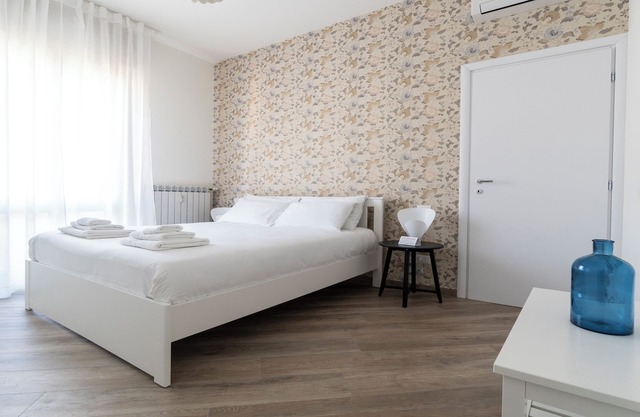 Baracca 7 B - Ein Schlafzimmer Wohnung, Schläft 4