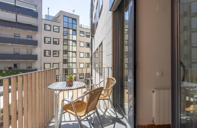 Apartment im Zentrum: Gemeinsamer Pool auf dem Dach