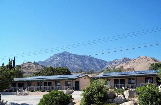 Barewood Inn & Suites