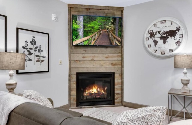 Barnwood Suite - Main Street Lodge in Berlin