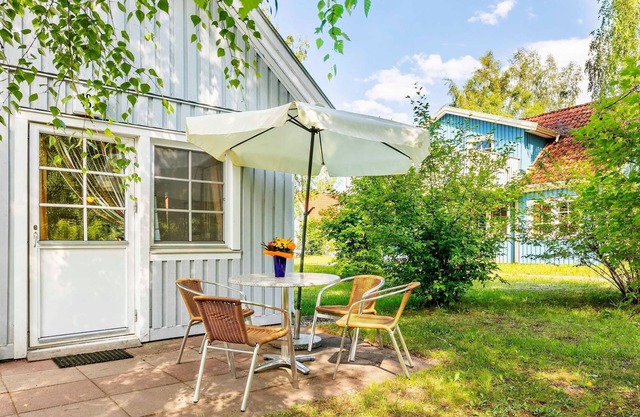 Barrierefreie Ferienwohnung Schwalbe, 4 Pers., Kamin (3) - Feriendorf Müritzufer