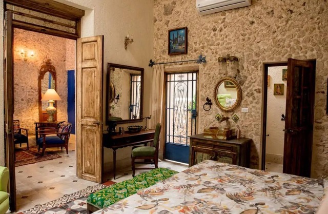 Barroco Room, Lotto House