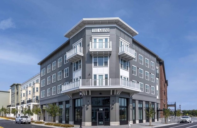 Barsala at Grand | 2BD Premier