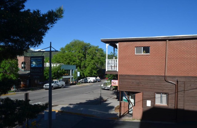 Basalt Mountain Inn