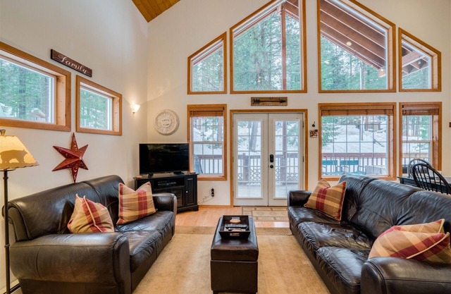 Base Camp Lodge - First-Rate Adventure Base