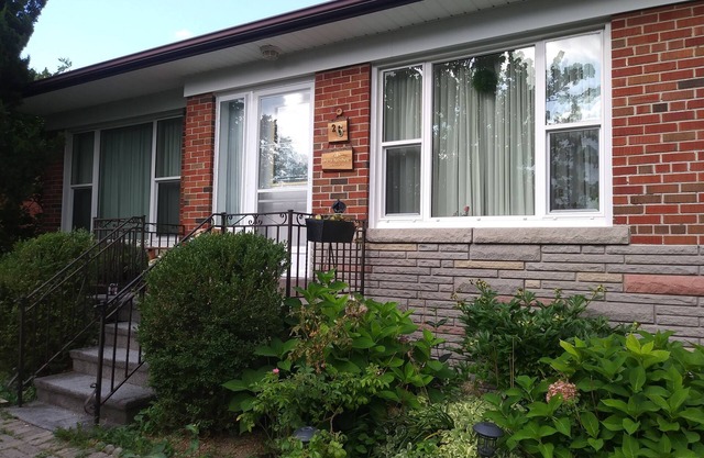 BASEMENT APARTMENT (PRIVATE ACESS)