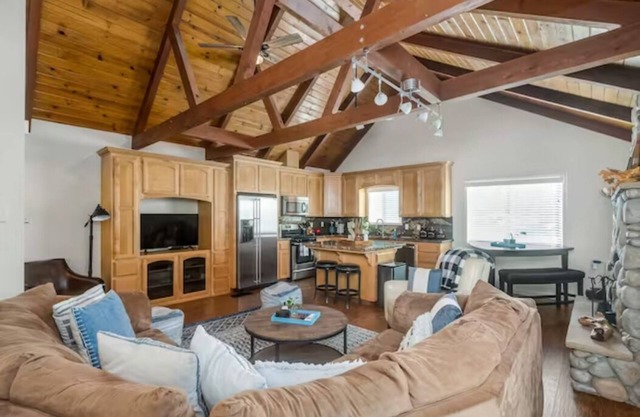 Bass Lake Cabin - Outdoor Kitchen - Marina View