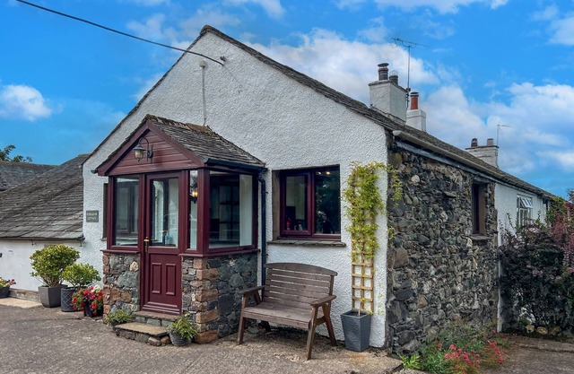 Bassenthwaite Farm Cottage - a cottage that sleeps 5 guests in 2 bedrooms