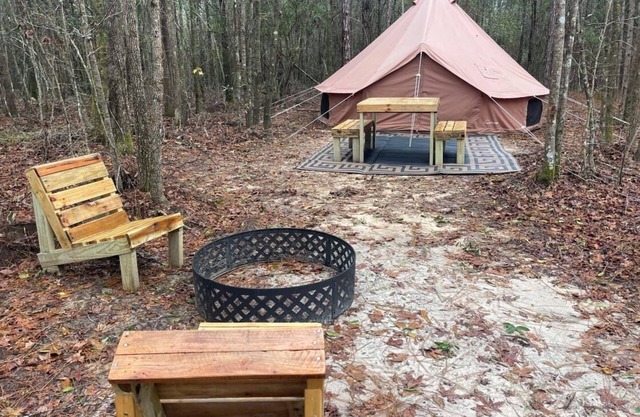 Batmans bell tent glamping farmstay