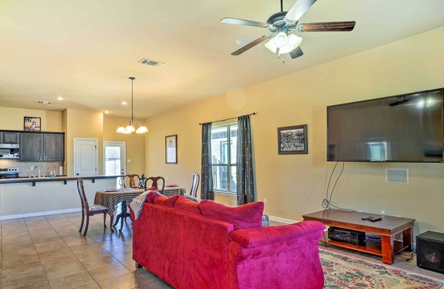 Baton Rouge Vacation Rental ~ 4 Mi to LSU