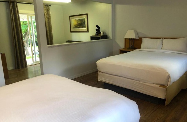 Bavarian Orchard Motel
