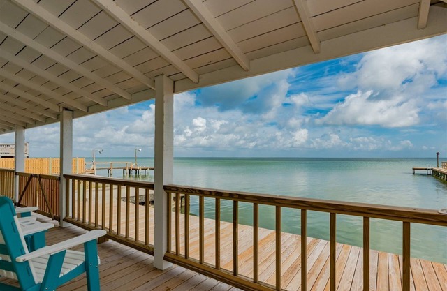 Bay Cottage | Pet-Friendly, Water Views