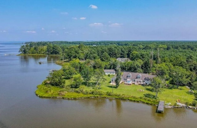 Bay House Onancock: A private waterfront escape.