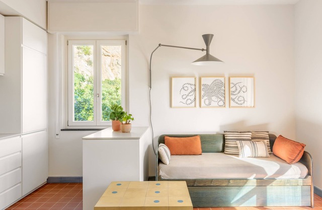 Bay of Saracens - renovated apartment surrounded by greenery