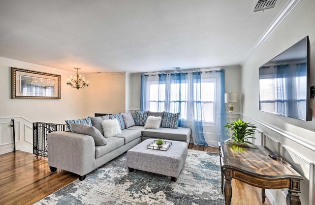 Bay Shore Vacation Rental with Shared Yard!